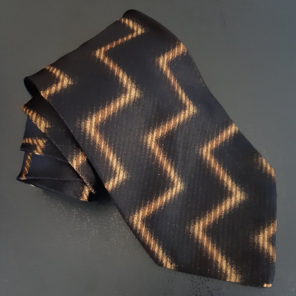Hugo Boss Silk Tie Black & Orange Zig Zag Pattern